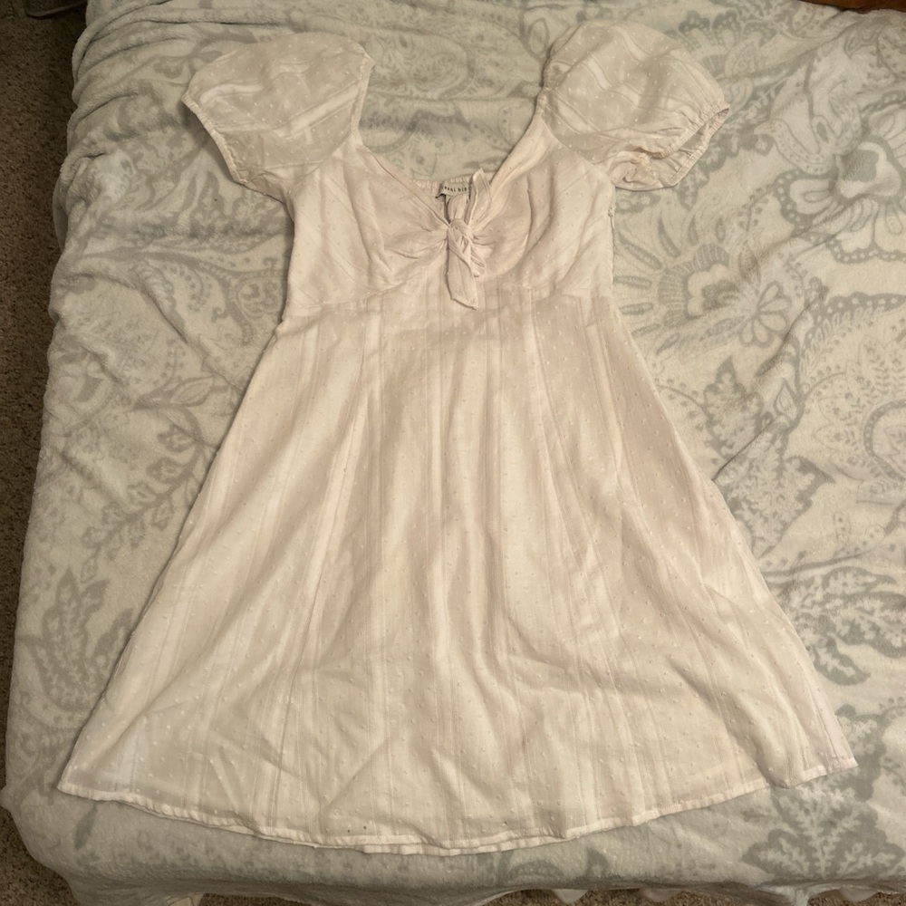 Gianni Bini White Puff Sleeve Dress